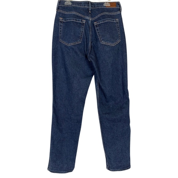Hollister ultra high rise mom Jean - Picture 3 of 8